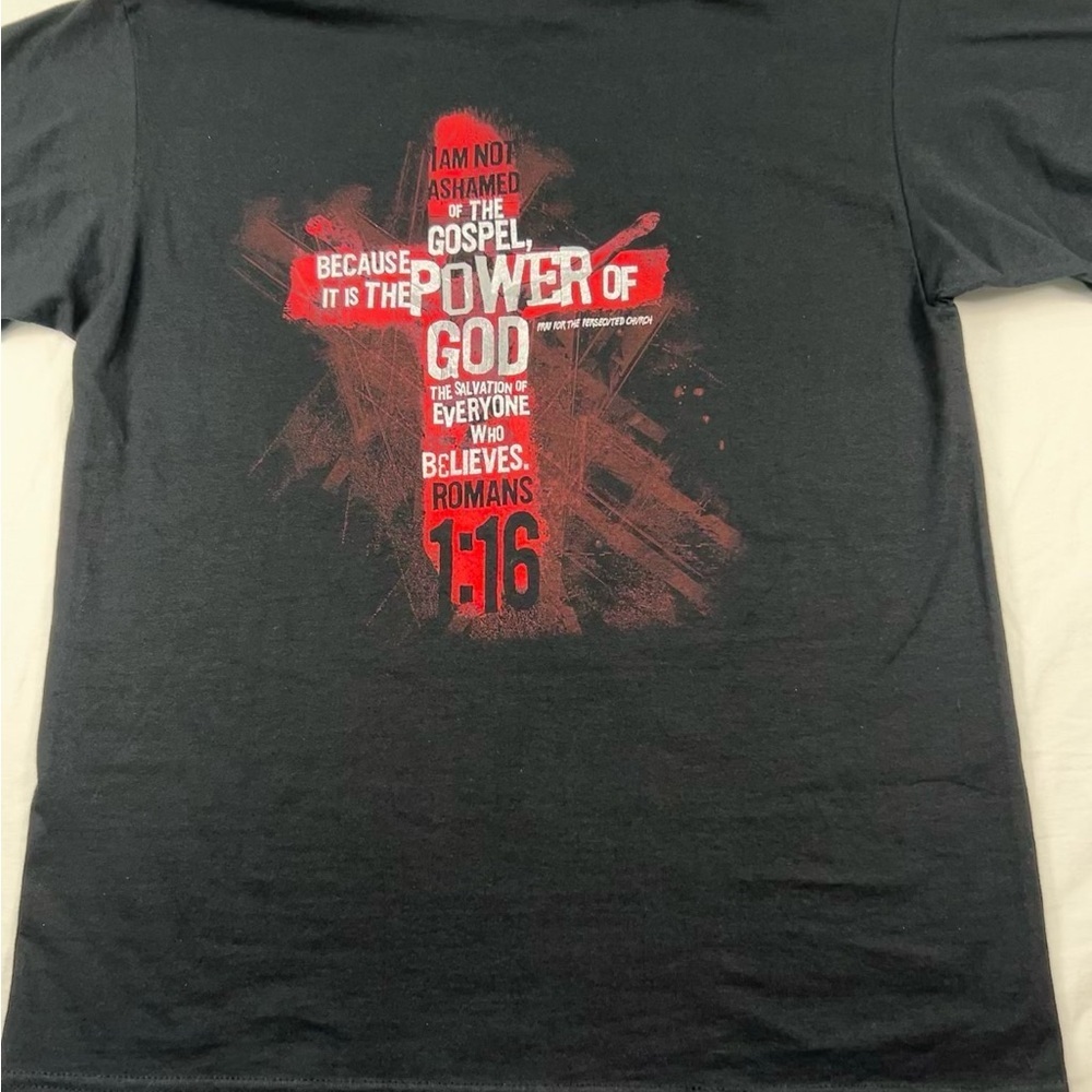 Christian Romans 1:16 Cross Graphic T-Shirt Black Gildan Size L Faith Tee NWT - Picture 8 of 10